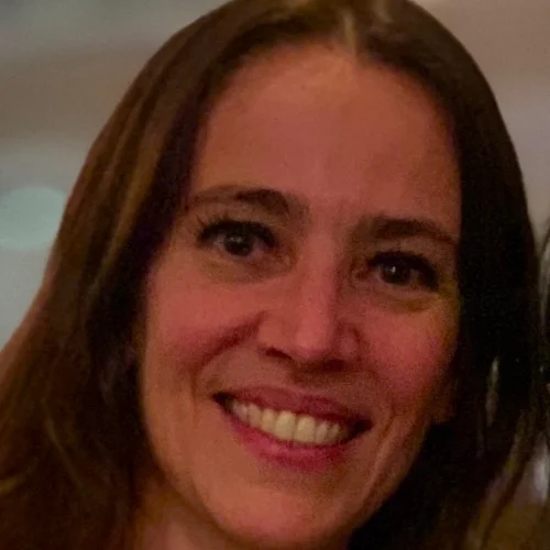 Dr Alessandra Chaves (Ophtalmologue): Prenez rendez-vous en ligne Dr Alessandra Chaves (Ophtalmologue): Prenez rendez-vous en ligne