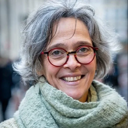 Christel Hermans (Kinésithérapeute et Yogathérapeute): Prenez rendez-vous en ligne