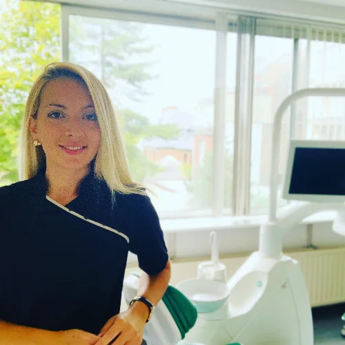 Kleopatra Karamigkou Dentist: Book an online appointment