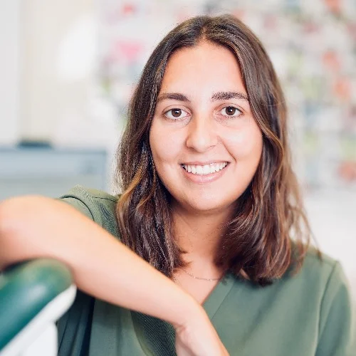 Anastasia Kul (Tandarts): Boek online een afspraak