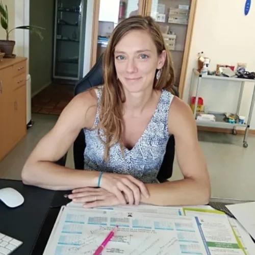 Dr Dr. Anne-Lynn Vantomme (Medisch adviseur): Boek online een afspraak Dr Dr. Anne-Lynn Vantomme (Medisch adviseur): Boek online een afspraak