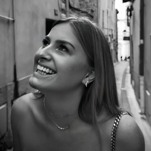 Nell Wauthy Physiotherapist: Book an online appointment