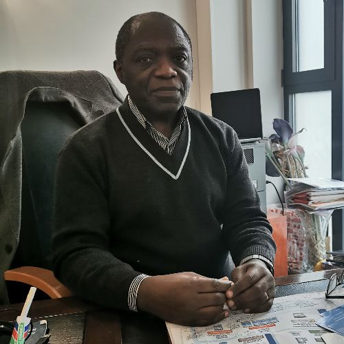 Dr Duma Pierre Kiakulanda (Kinderarts): Boek online een afspraak