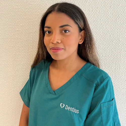 Fatima Patel (Tandarts): Boek online een afspraak