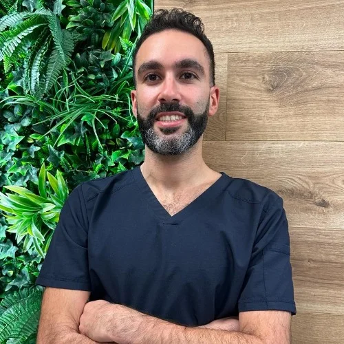 Mendel Touitou Dentist: Book an online appointment