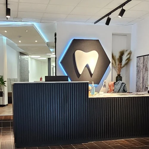 Asmaa Aboutalib Dentist: Book an online appointment