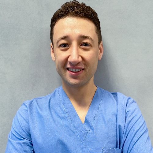 Nihad Malikzade (Dentiste): Prenez rendez-vous en ligne