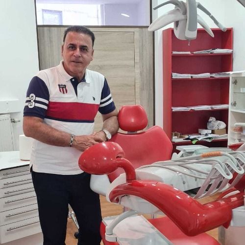 Ahamad Hassoun (Dentiste): Prenez rendez-vous en ligne