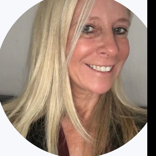 Georgia Antonopoulos   Hypnotherapist | doctoranytime