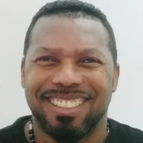 Dr Dr Guy LOUKAKOU (Medisch adviseur): Boek online een afspraak