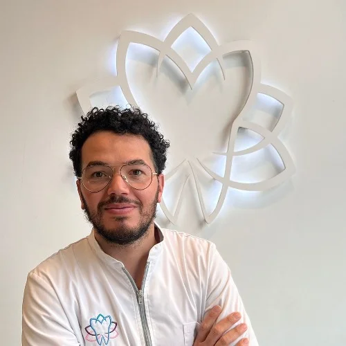 Othman Hadjeras (Dentiste): Prenez rendez-vous en ligne Othman Hadjeras (Dentiste): Prenez rendez-vous en ligne