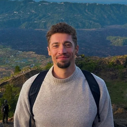 Thomas Favresse Osteopath: Book an online appointment