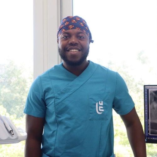 Mamadou Bailo Diallo (Dentiste): Prenez rendez-vous en ligne
