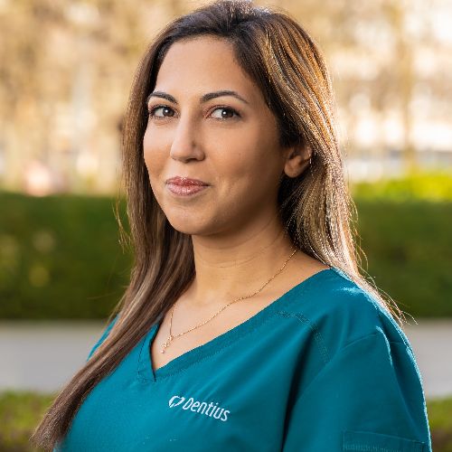 Sonia Rais (Dentiste): Prenez rendez-vous en ligne