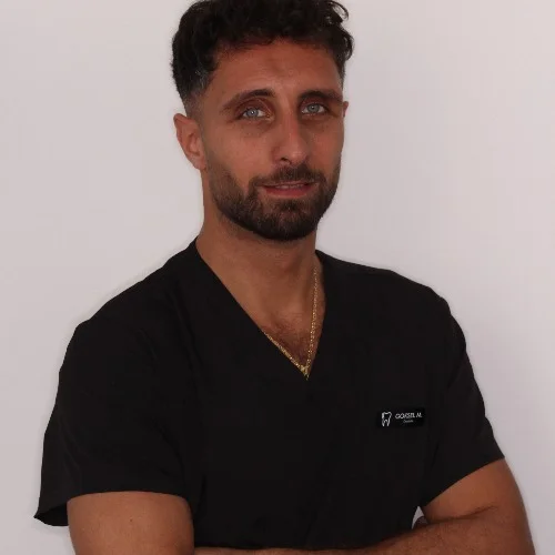 Mattias Göksel (Tandarts): Boek online een afspraak