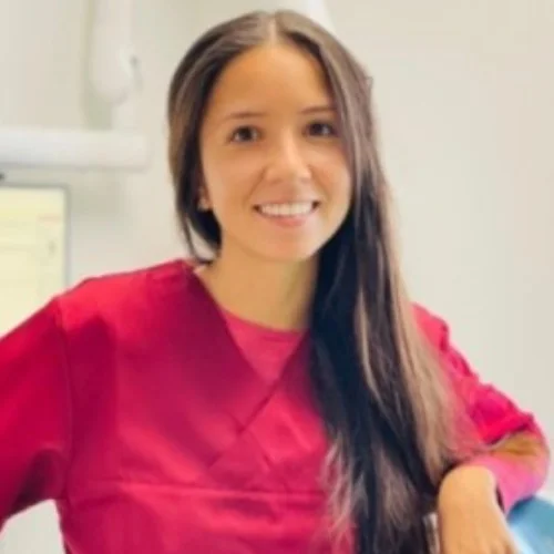 Laura Dao (Dentiste): Prenez rendez-vous en ligne