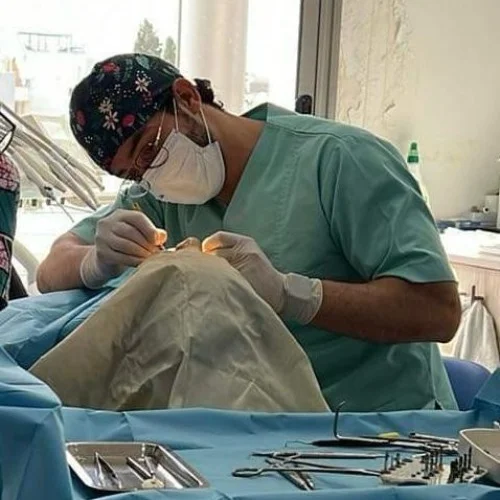 Mohamed Laroussi Belarbi (Dentiste): Prenez rendez-vous en ligne