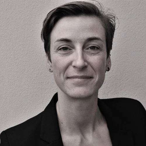 Julia Tomanek (Psychothérapeute): Prenez rendez-vous en ligne