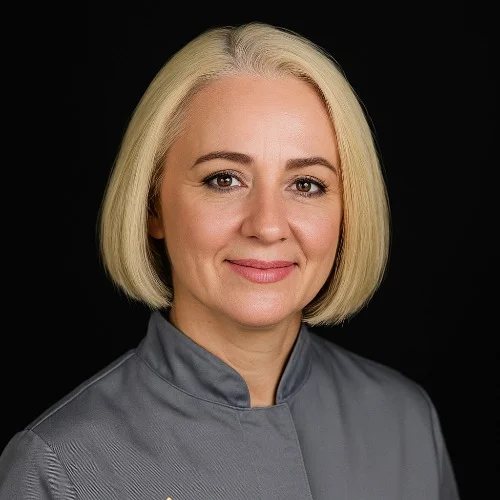 Mihaela-Nicoleta Iurcu (Tandarts): Boek online een afspraak