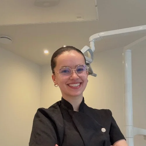 Safae Allali (Mondhygiënist): Boek online een afspraak