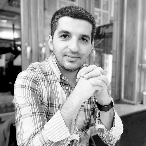 Dr Levon Hakobyan (Médecin Esthétique): Prenez rendez-vous en ligne
