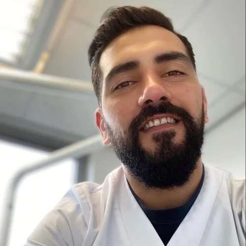 Mehmet Kilic (Dentiste): Prenez rendez-vous en ligne