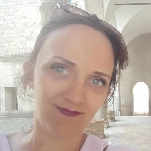 Yseult Delsaut (Massothérapeute et Pédicure médicale): Boek online een afspraak