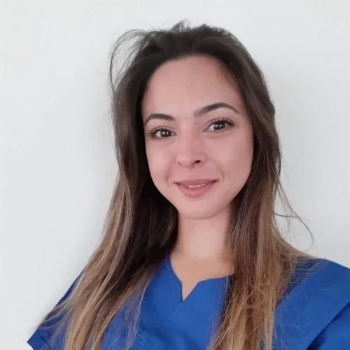 Lisa Hassine (Dentiste): Prenez rendez-vous en ligne