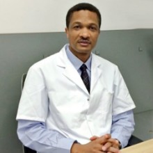 Dr Eddy Ngando Ngena (Cardioloog): Boek online een afspraak