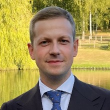 Dr Julien Vanderplasschen MD