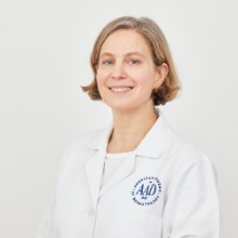 Dr Claire Debusscher Dermatologist | doctoranytime